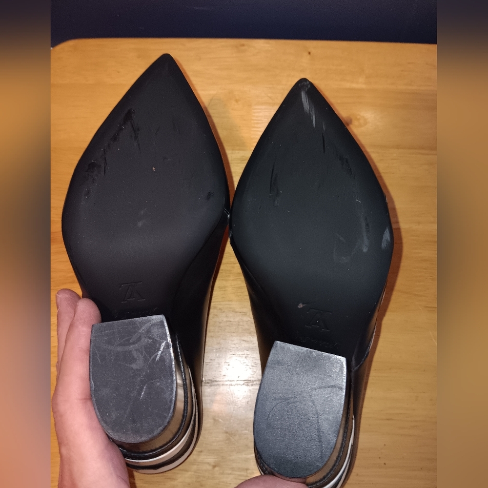 Louis Vuitton Leather Heeled Sandals Size 40 - Picture 6 of 6